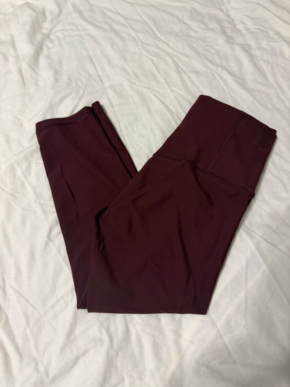 Old Navy Active Powersoft Leggings in Wine - Picture 4 of 4